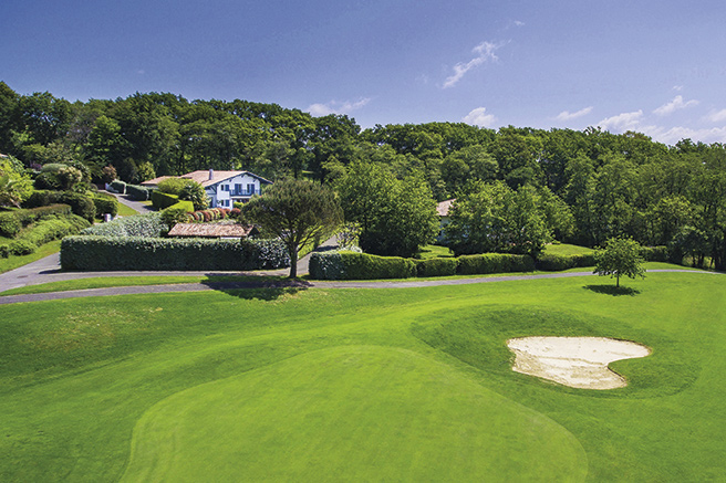 Les avantages à posséder une maison sur golf